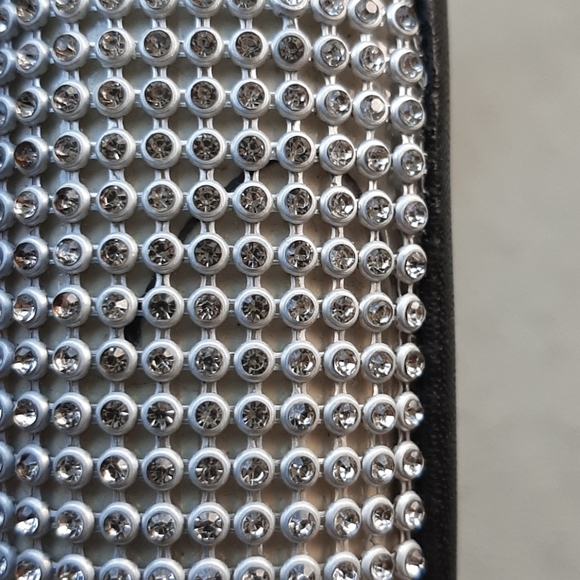 Blinged out steering wheel cover - Picture 4 of 8